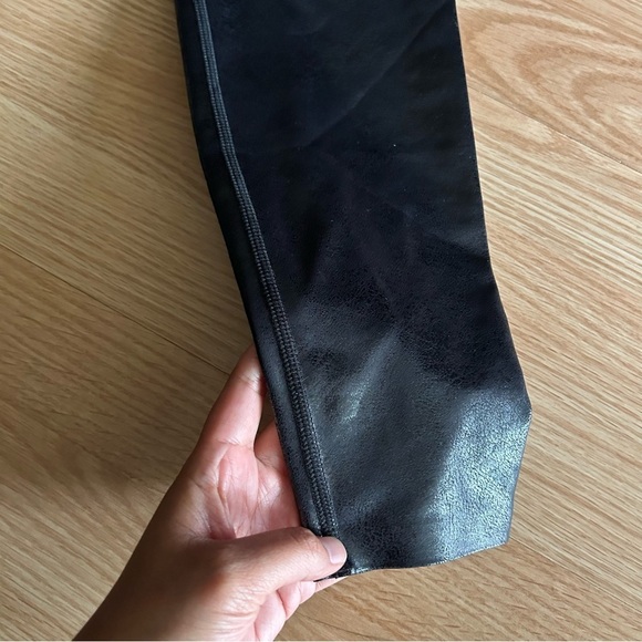 NWT Knix Black The Birds Papaya Sculpt Leggings Small - Picture 2 of 11